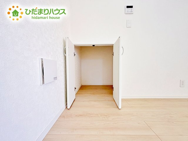 ちょこっとした収納があることで、消耗品のストックをするのにも便利です☆