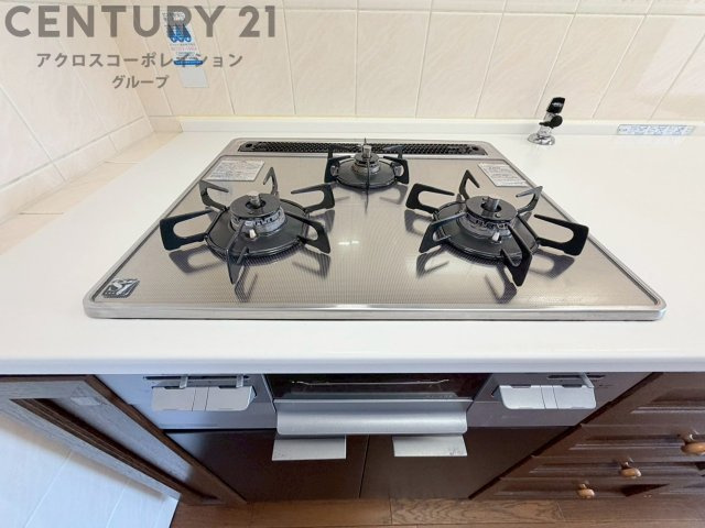 メゾネット2階建、フルリノベーション予定！こちらはリノベ前の写真になります。