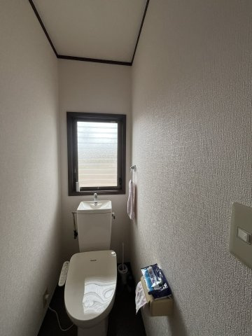 清潔感のあるトイレです