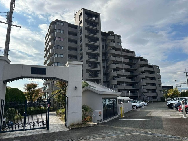 外観：328000566211