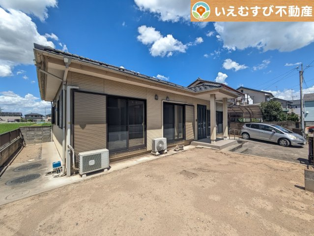 元気なお子様のお外遊びも、自宅のお庭なら安心♪　外遊びはもちろん、ガーデニングや家庭菜園で緑の潤い溢れる暮らしを満喫！