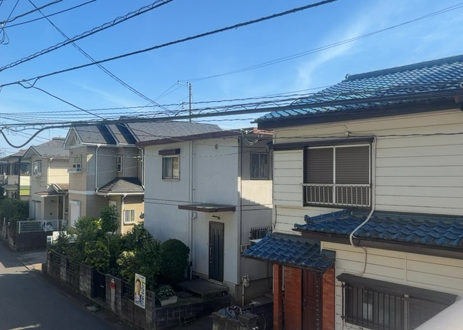 眺望を気にして物件を探す場合、前面に建物が建っていないか現地で確認しましょう！前面に建物があると景色はもちろん、日当たりや風通しにも影響が出てきます。住んだ時のことを想像しながら現地見学をしましょう。