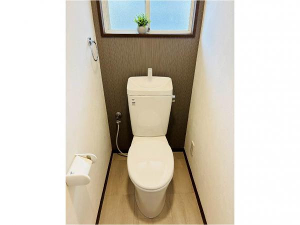 1階トイレ新調。