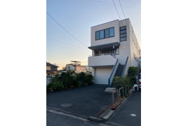 3階建の店舗オフィス兼住宅/総社戸建の外観