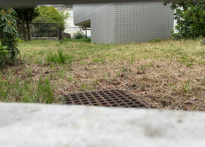 マンションの駐輪場は、事前に空きがあるか確認を取ると安心です。せっかく入居したのに駐輪スペースがない！なんてことになったら大変ですよね。そこで、内見時や購入前にはまず事前に確認しておくと良いでしょう。