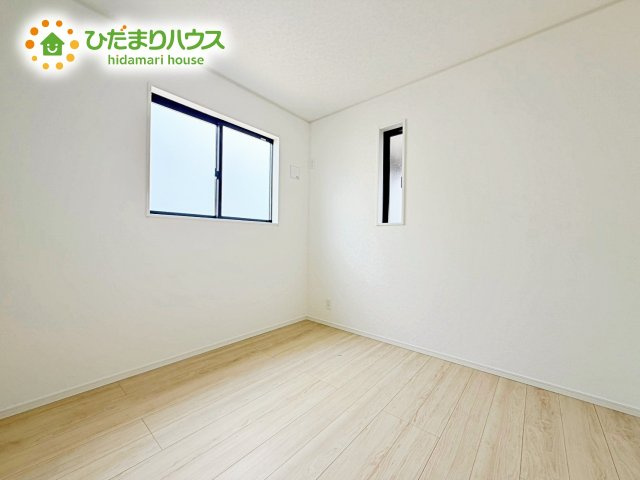 机にベットを置けば子供部屋の完成です！