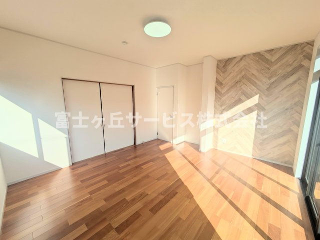 1F洋室です