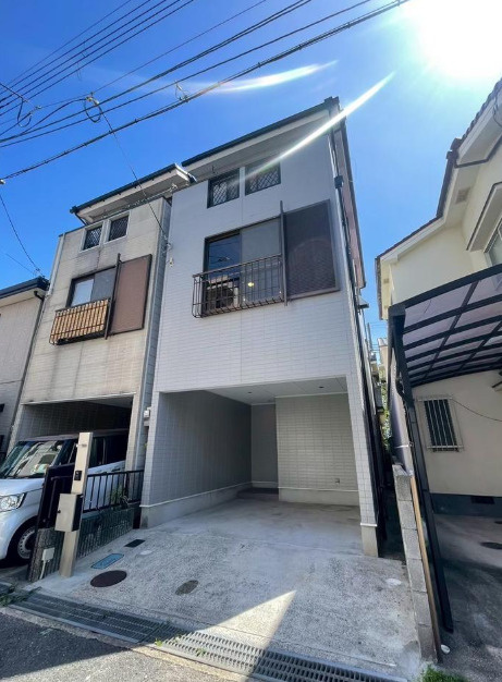 外観：328000563108