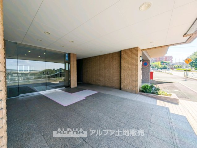 【Lobby】　◆ロビー◆管理が行き届いたロビーは、毎日の行き帰りを気持ちよく迎えてくれる空間。住まい全体に安心感と清潔感を感じられます。