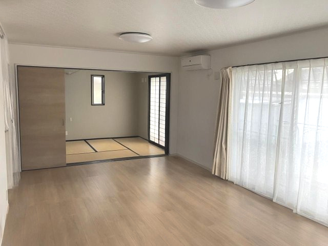 ※家具等はAI機能で削除しております。