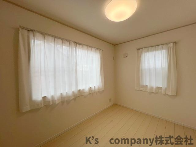 洋室5帖◇お子様のお部屋や趣味のお部屋にいかがでしょうか♪