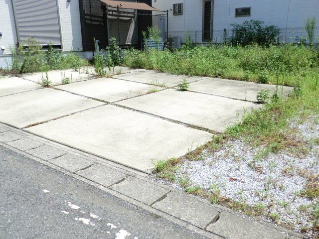 並列3台駐車可能です。