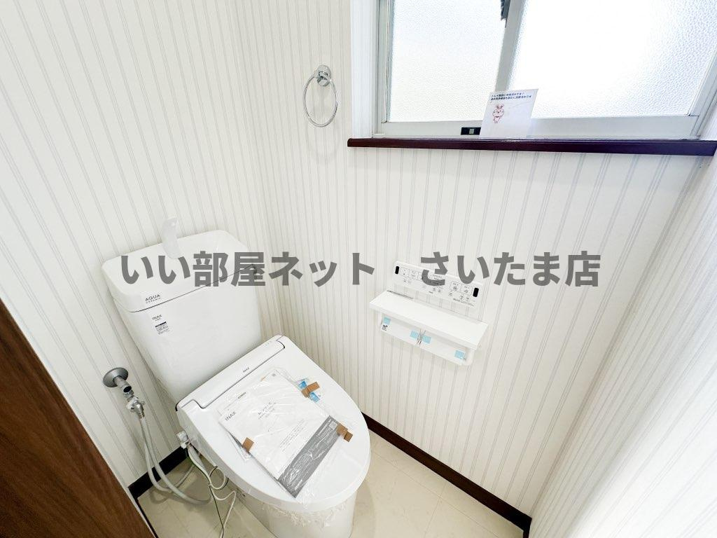 2Fトイレ。令和5年9月に新品に交換致しました。リモコンはセパレートタイプです。