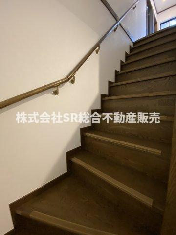 当日予約も大歓迎です！土日祝、雨の日やお子様連れのお客様の送迎も可能ですのでお気になさらずお問合せ下さい。お仕事終わりのお時間にも柔軟に対応致しますのでお気軽にお申し付け下さいませ。