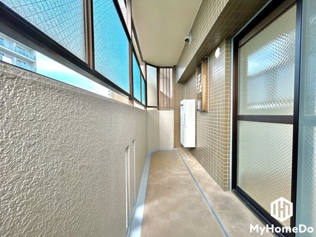 屋根付きなので急な雨の日も安心ですね。