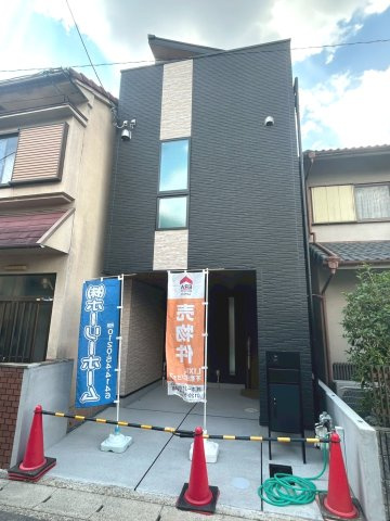 嬉しい宅配ボックス付