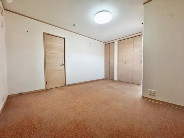 ※本画像は空室時の写真を加工し、家具・小物等を撤去したイメージです。　実際の仕様とは異なる場合がございます。