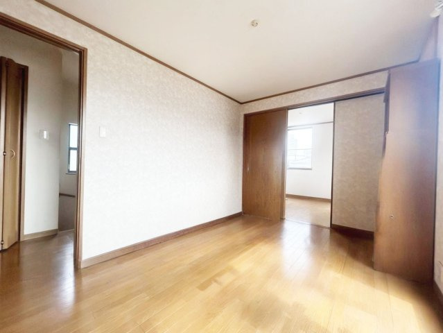 ※物件写真は一部、AIによる画像処理を行っており家具や備品が削除されております。現況とは異なることをご承知ください。