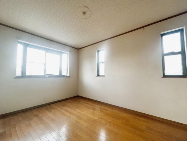 ※物件写真は一部、AIによる画像処理を行っており家具や備品が削除されております。現況とは異なることをご承知ください。