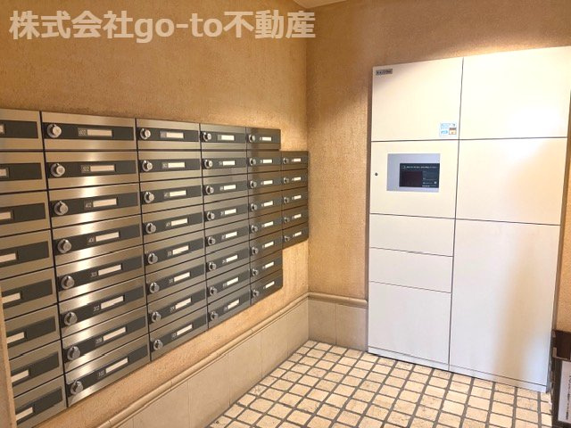 集合ポスト、宅配ボックス