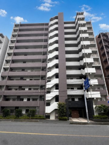 2013年8月築