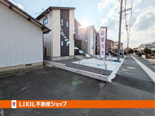 北　幅員4.2ｍ～　駐車場並列2台