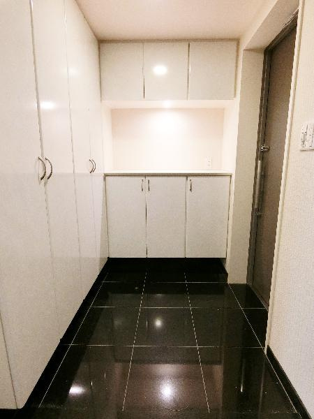 玄関　大容量のシューズクローゼット