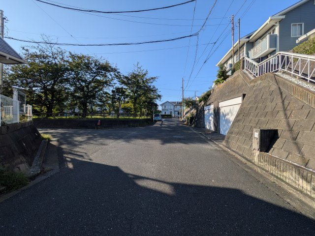 前面道路は約6ｍ　開放感たっぷりです♪