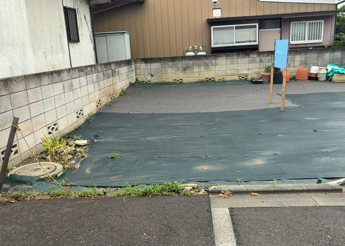 土地の形が極端に長細かったり、狭小地、あるいは道路との高低差がある傾斜地だった場合、後々売ろうとしても買い手がつかない場合もあります。後々、売却することになった時に価値の下がらない土地を選びましょう。
