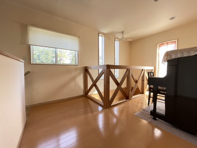 多目的に使える2階の廊下スペース☆