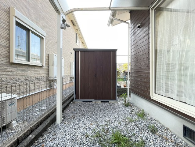 アウトドア用品やタイヤなどがしまえる倉庫☆