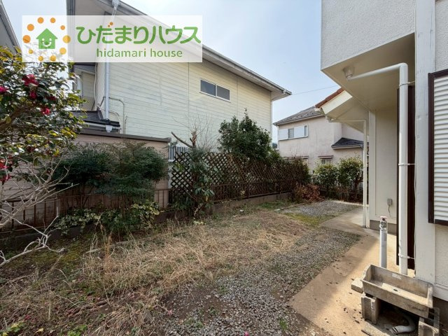 お庭付物件になります！お庭遊びや、プールなどお子様も大喜び(^^)