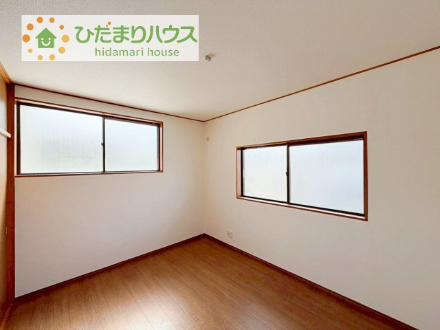 窓が多く、明るい空間を演出してくれます(*^^*)