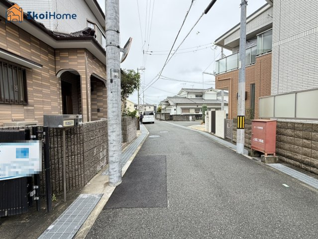 ●資料・カタログのご請求無料●　前面道路は4.9M幅ございます。交通量も少なく安心です！　