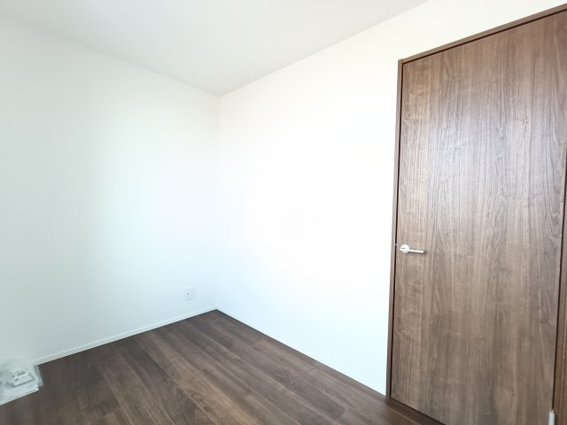 【洋室3　約4.33帖】