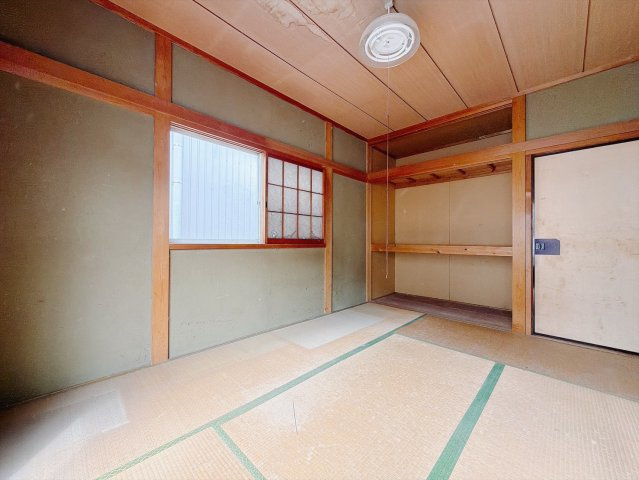 ■和室｜旅館のような趣を感じられる、くつろぎの住空間です。落ち着いた和の雰囲気が、日々の暮らしに癒しをもたらします♪