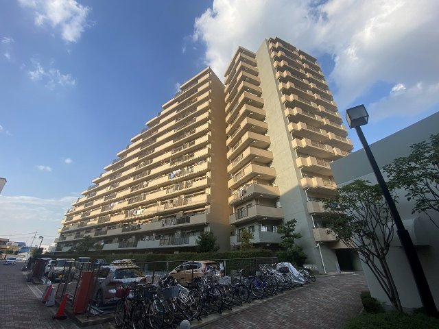 ■日暮里舎人ライナー「見沼代親水公園」駅徒歩14分！　■ペット飼育可能(細則有)