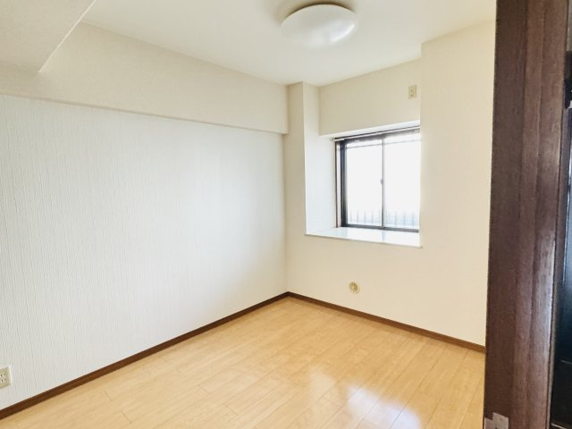 ～5.0帖の洋室です～