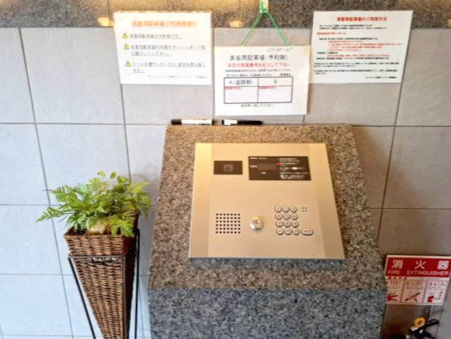 オートロック付きで防犯面にも配慮。管理の行き届いたエントランスが、安心・快適な暮らしを支えます。