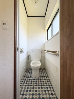 1階トイレスペース。