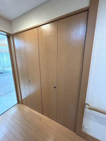 廊下の収納庫