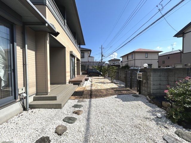 落ち着いた雰囲気のお庭です