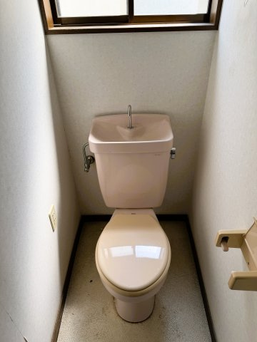 2階トイレです