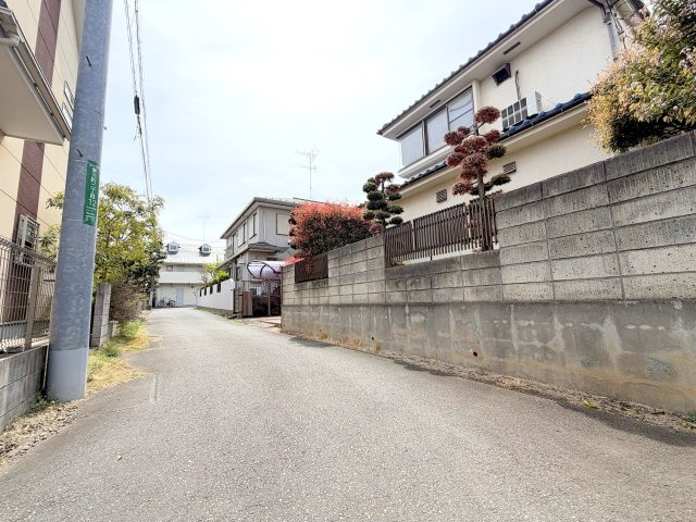 古屋付き時の現地写真！更地で2区画になります。