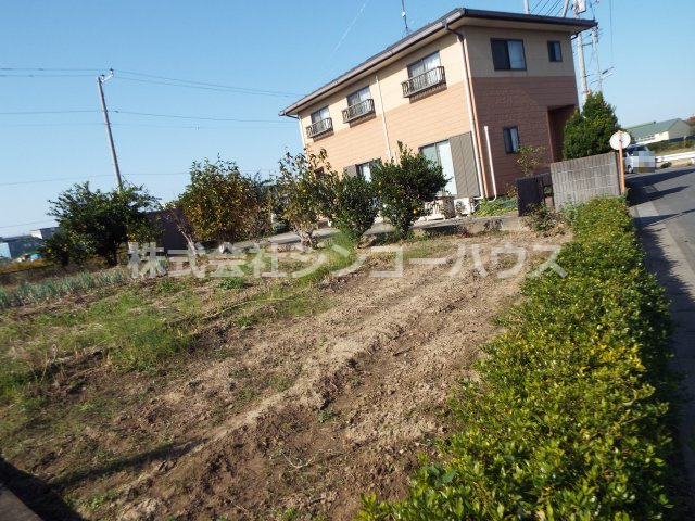 約151坪の敷地面積。複数台駐車スペースやドッグラン、お庭等も検討できますね。