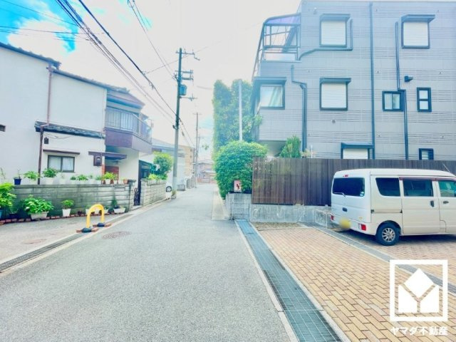 安心・安全な暮らしをサポートするオートロックシステムを備えています。