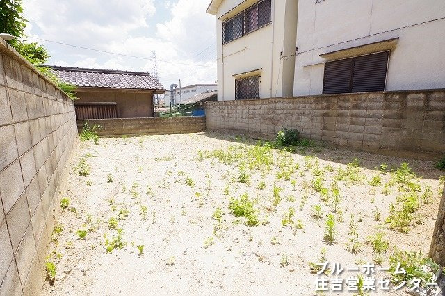 外観：327002224803