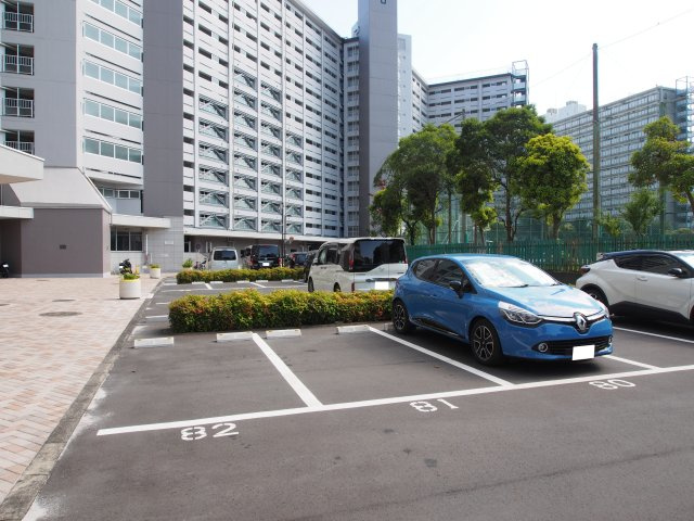 【駐車場】