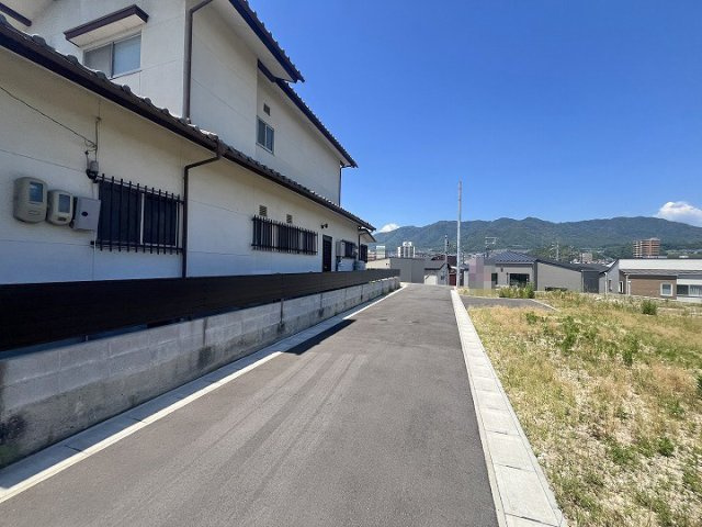前面道路含む現地写真
