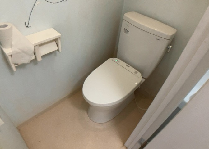 トイレは大きさや形、機能、抗菌性などが異なる多種多彩なタイプが各メーカーから出ています。それぞれに良さがあるため、事前にどういったタイプのトイレがいいのかをご家庭内で決めて、内見に行くといいでしょう。